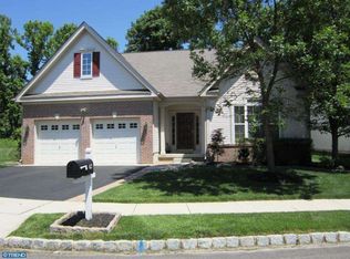 42 Hibiscus Dr, Marlton, NJ 08053