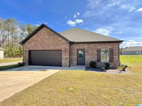 100 Ballington Way, Clanton, AL 35045