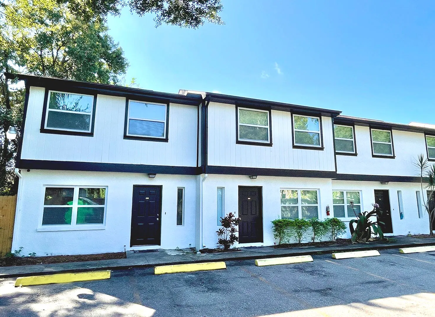 Himes Townhomes — Photo 1