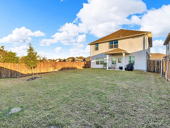 3rd image of 1362 Cress Garden Ln
