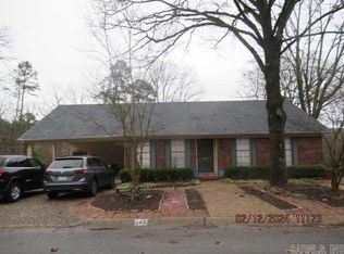142 White Oak Ln, Little Rock, AR 72227