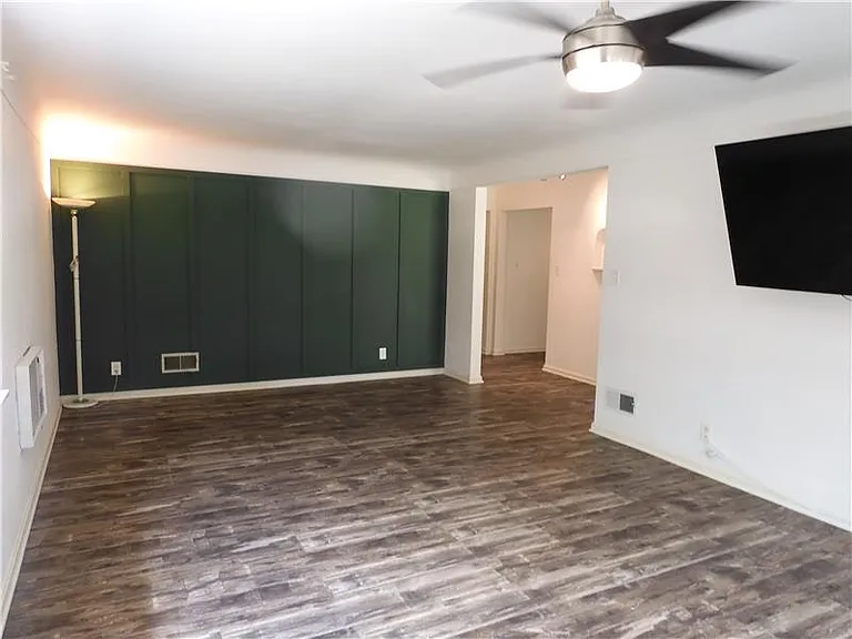 303 Birchwood Dr — Photo 7