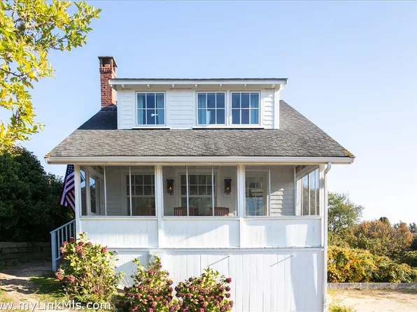 10 Mollys Way, Chilmark, MA 02535