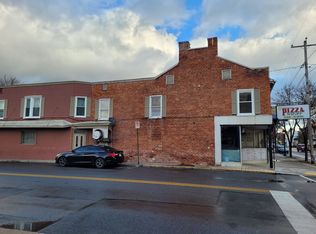 87 W King St #B, Shippensburg, PA 17257