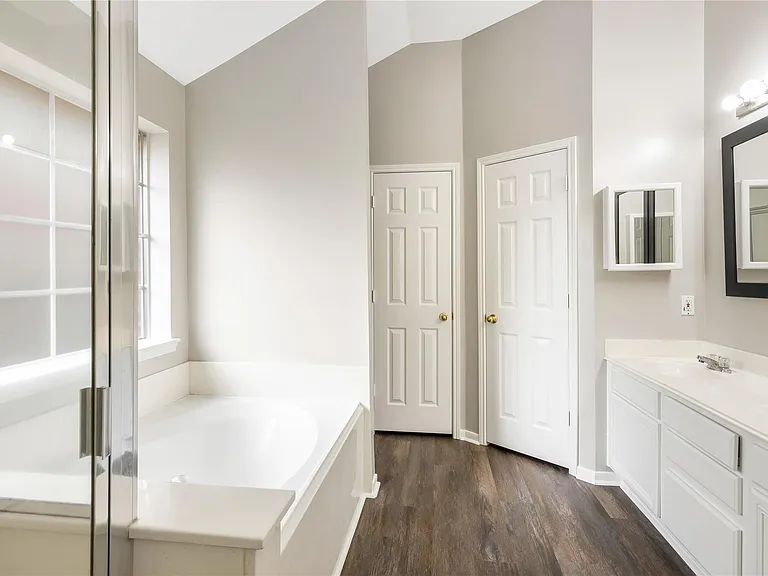 6842 Moss Boulder Dr — Photo 20