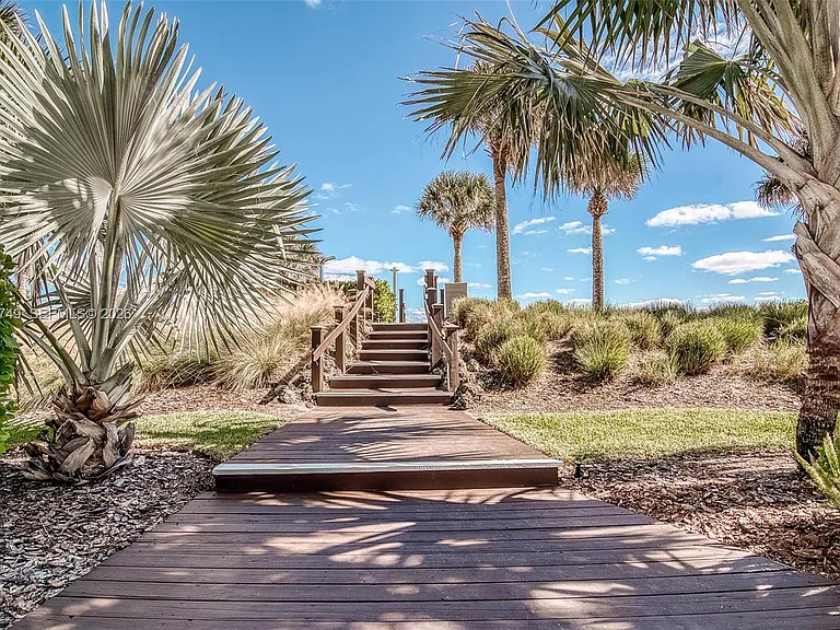 3737 Collins Ave #S-203 — Photo 24