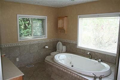 5th image of 9871 Paragon Road