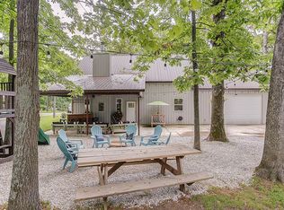 19906 Acorn Dr, Carlyle, IL 62231