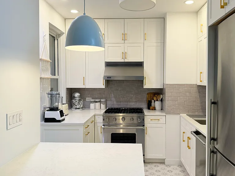 33 5th Ave #1D — Photo 7