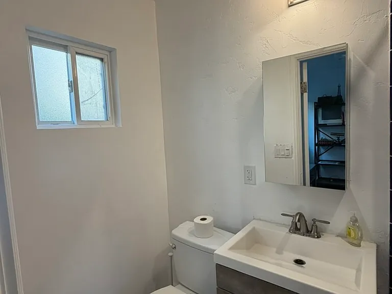 276 G St #276 — Photo 10