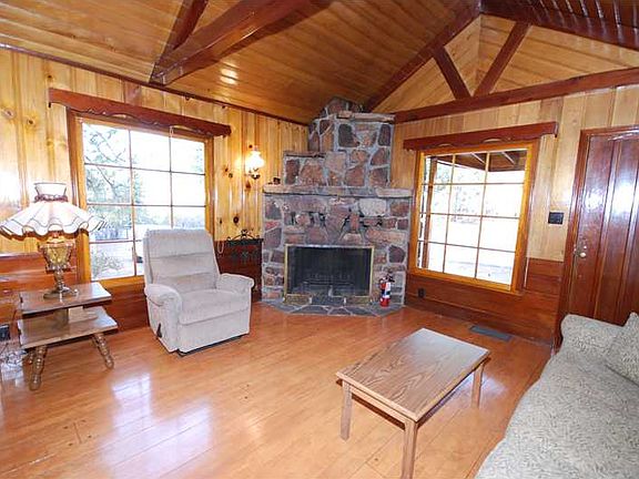 2nd image of 614 Wren Dr