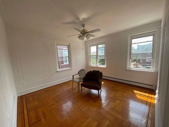 4th image of 2440 Laconia Ave Floor 2