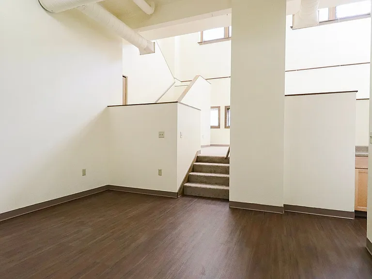 East High Apartments — Photo 116