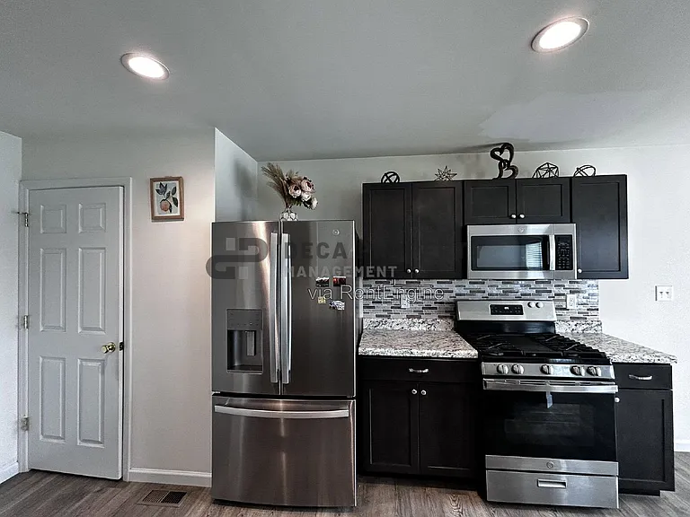 288 Crestfield Ct — Photo 7