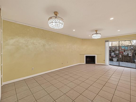 5th image of 10075 Westpark Dr APT 84
