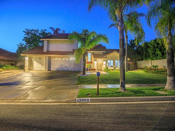 3rd image of 13493 Bonita Heights St