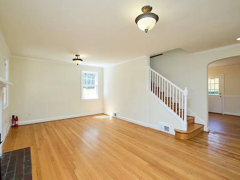 1600 Foxhall Rd NW — Photo 9