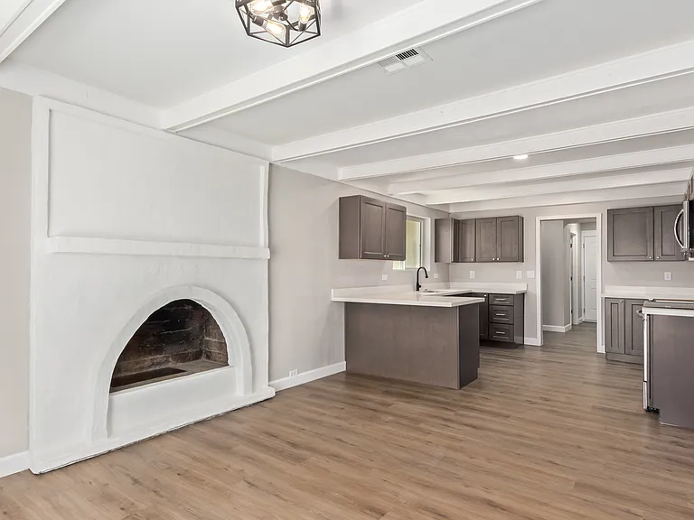 7525 W Lake Erie Dr — Photo 3