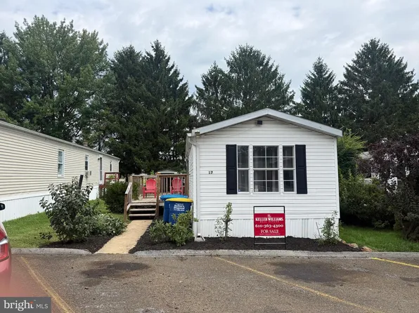 17 Vintage Ln, Honey Brook, PA 19344