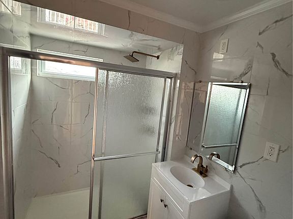 4th image of 519 Locust St Floor 2