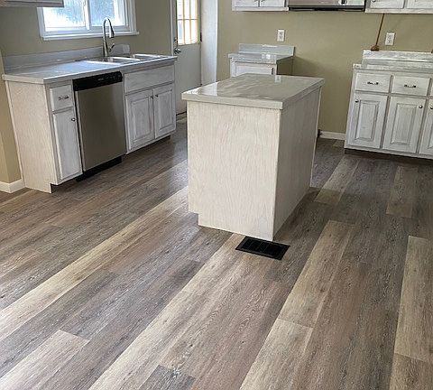 5th image of 2164 Penguin Ave #1