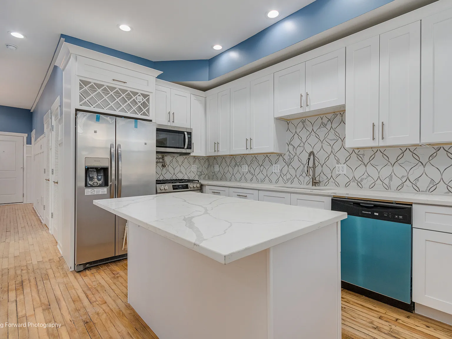 2 bed, 800 sqft, $1,855 — Photo 3