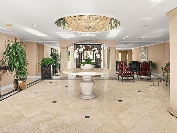 4th image of 430 N Oakhurst Dr Unit 208