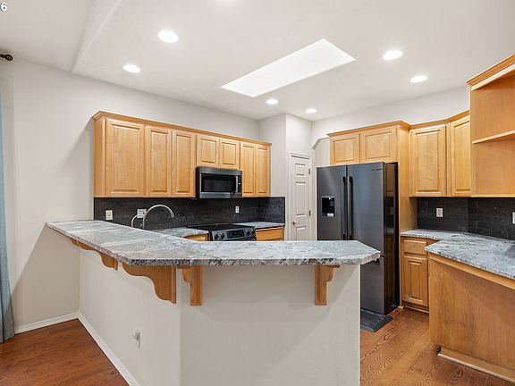 5th image of 2136 NE 52nd Ave