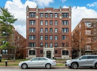 5616 Pershing Ave APT 41, Saint Louis, MO 63112