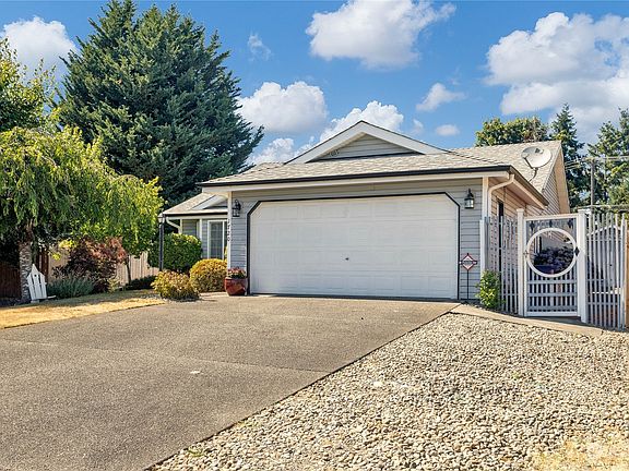 2nd image of 1720 57th Avenue NE