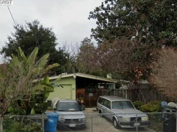 2471 Gonzaga St, East Palo Alto, CA 94303