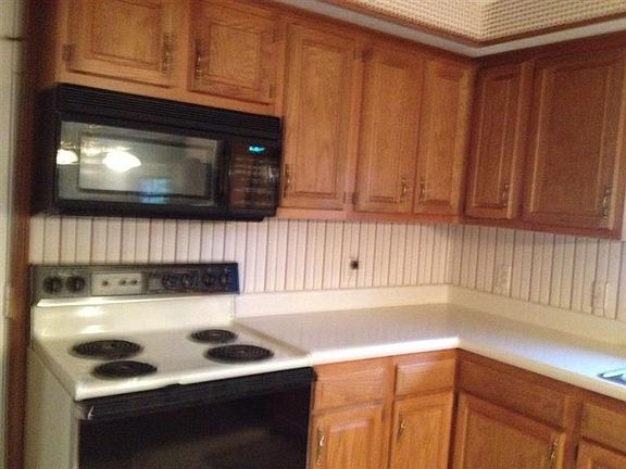 2nd image of 134 Willow Dr