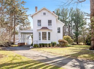 401 Old Post Rd, Fairfield, CT 06824