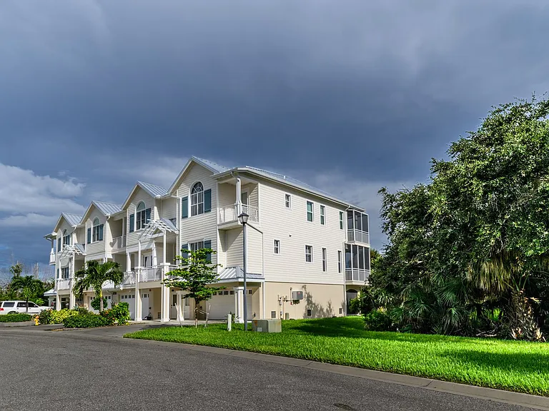 10300 Tarpon Landings Ter #4 — Photo 58