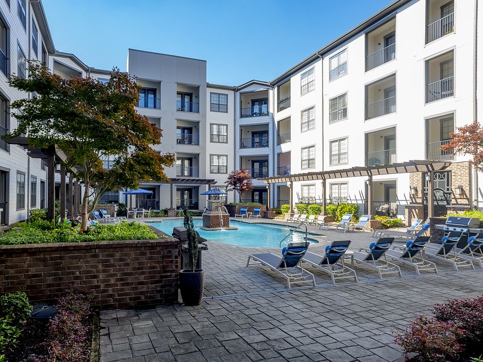 1st image of 205 Pasadena Pl #444