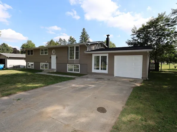 26394 Douglas Ave, Elkhart, IN 46514