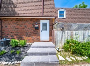 674 Francis Rd, Burlington, ON L7T 3X7