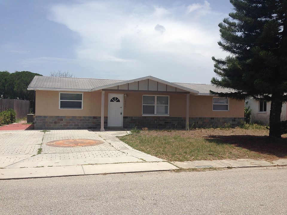 2nd image of 3327 Umber Rd