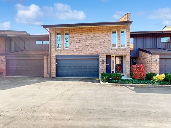2nd image of 1840 Wildberry Dr Unit F
