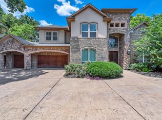 12902 Memorial Dr, Houston, TX 77079