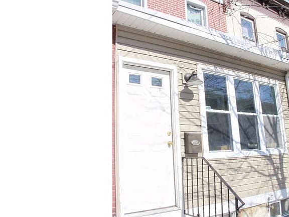 2nd image of 1827 W 3rd St