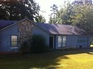 2946 Meadow Wood Ct, Lawrenceville, GA 30044