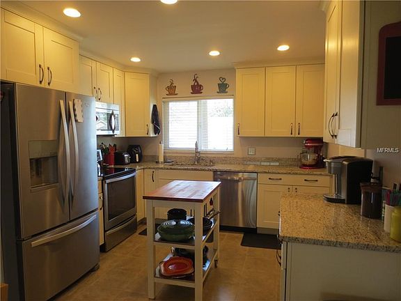 3rd image of 10774 Lazy Lake Dr
