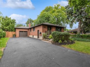 2241 Joyce St, Burlington, ON L7R 2B6