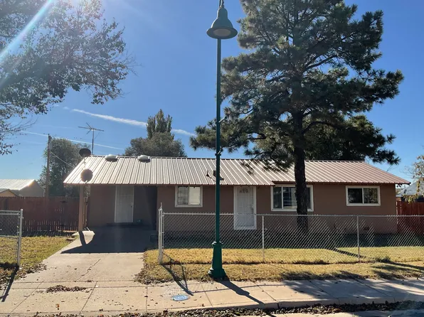 317 S 3rd St, Santa Rosa, NM 88435