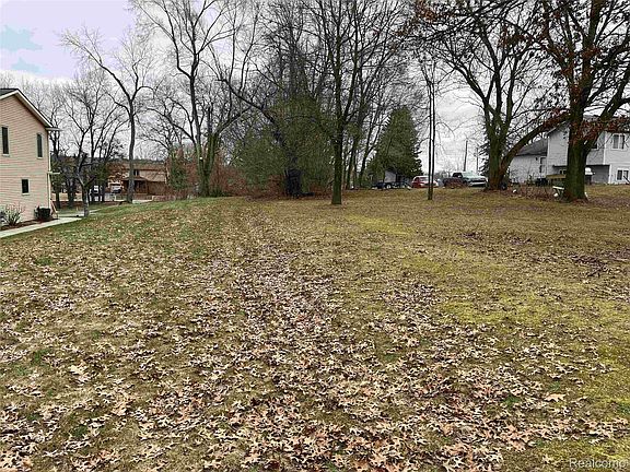 3rd image of 0 Sherwood Dr