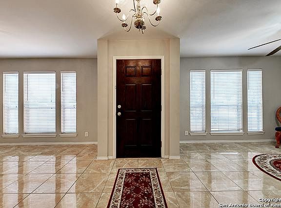 4th image of 603 Fairglen Ct