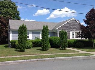 22 Pineridge St, New Bedford, MA 02740