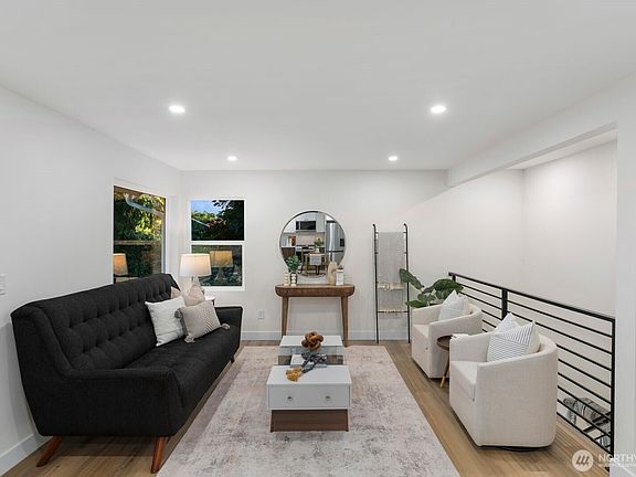 3rd image of 3002 NE 97th Street