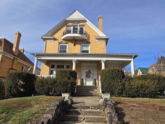 5th image of 544 E Pearl St APT 3